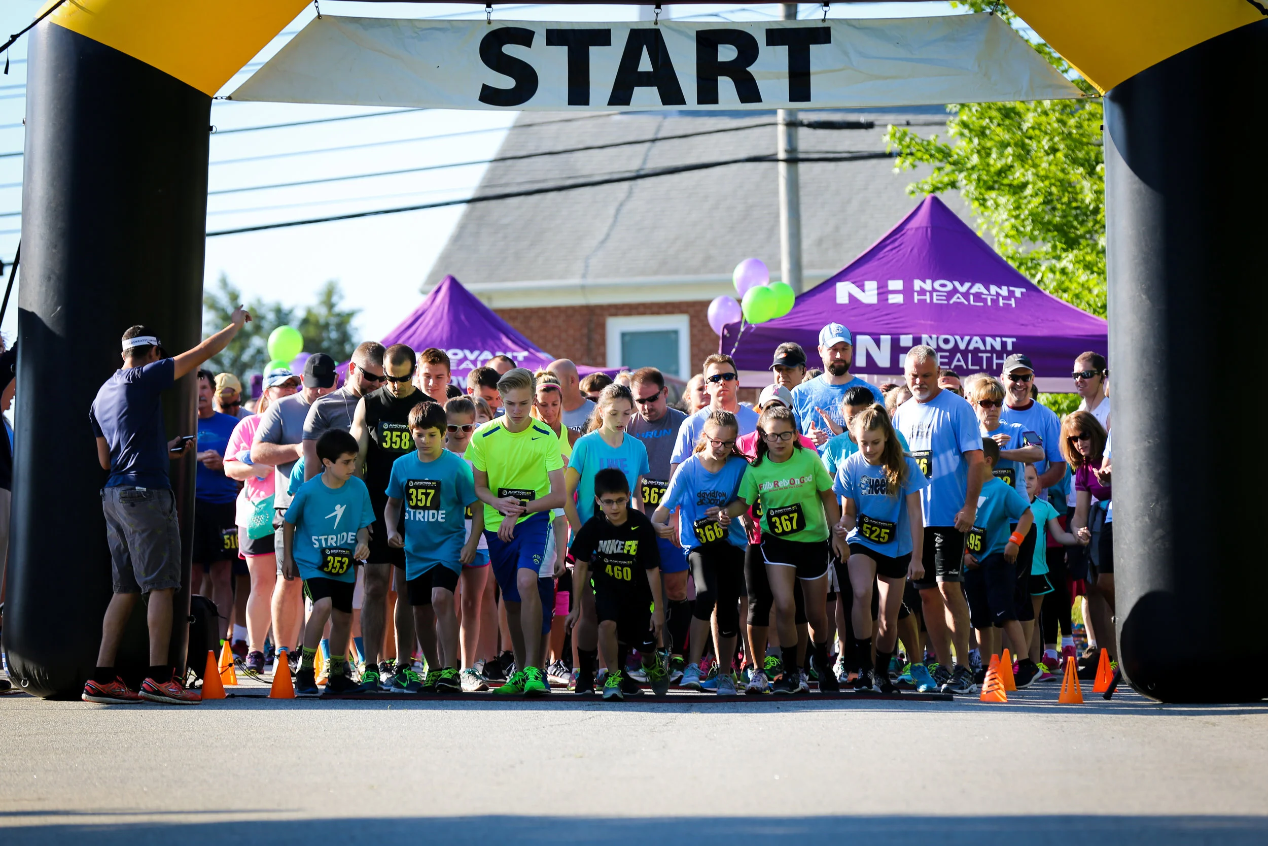 Doozie 5K Start 2016-3.jpg