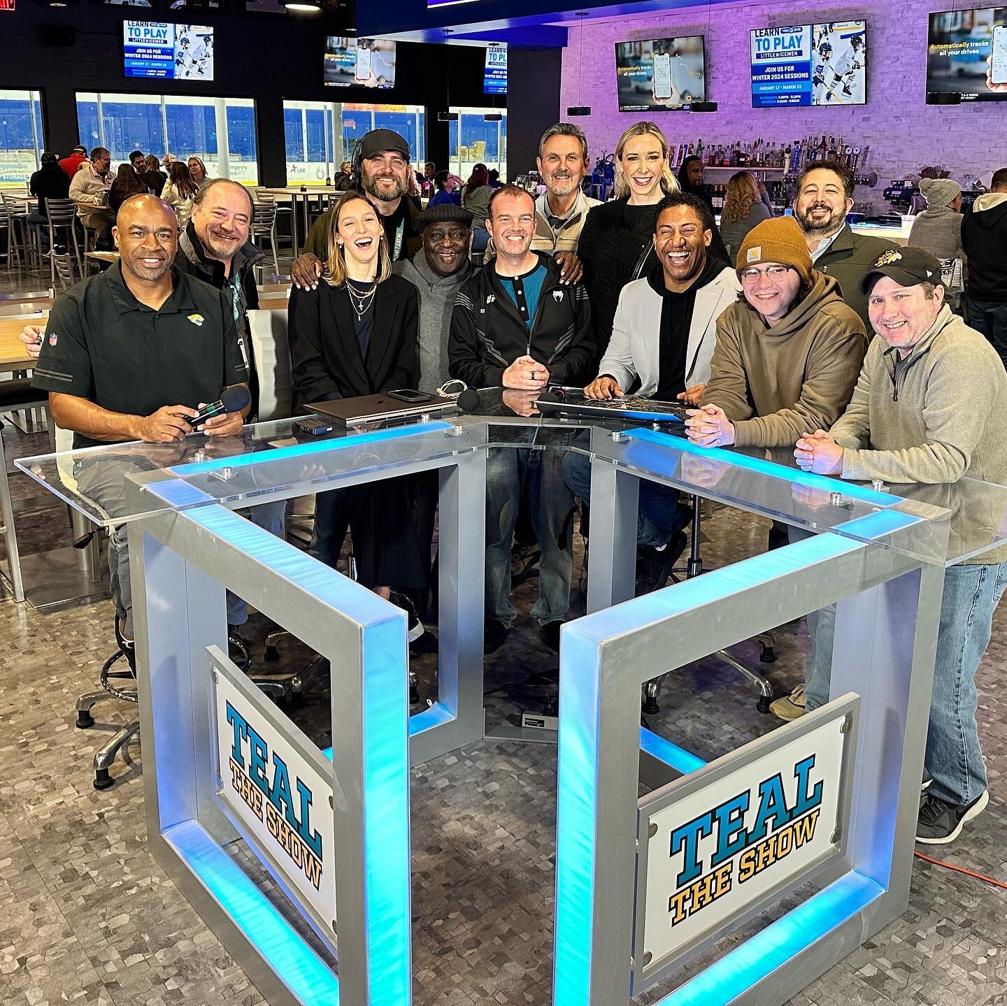 That&rsquo;s a wrap for our Teal The Show squad! Thank you to @commfirstigloo for hosting us each week and our @jaguars for fighting through this season- we&rsquo;ll come back stronger together! More coverage + more wins = more DUUUVALLLLLL 🏈🤍🎬