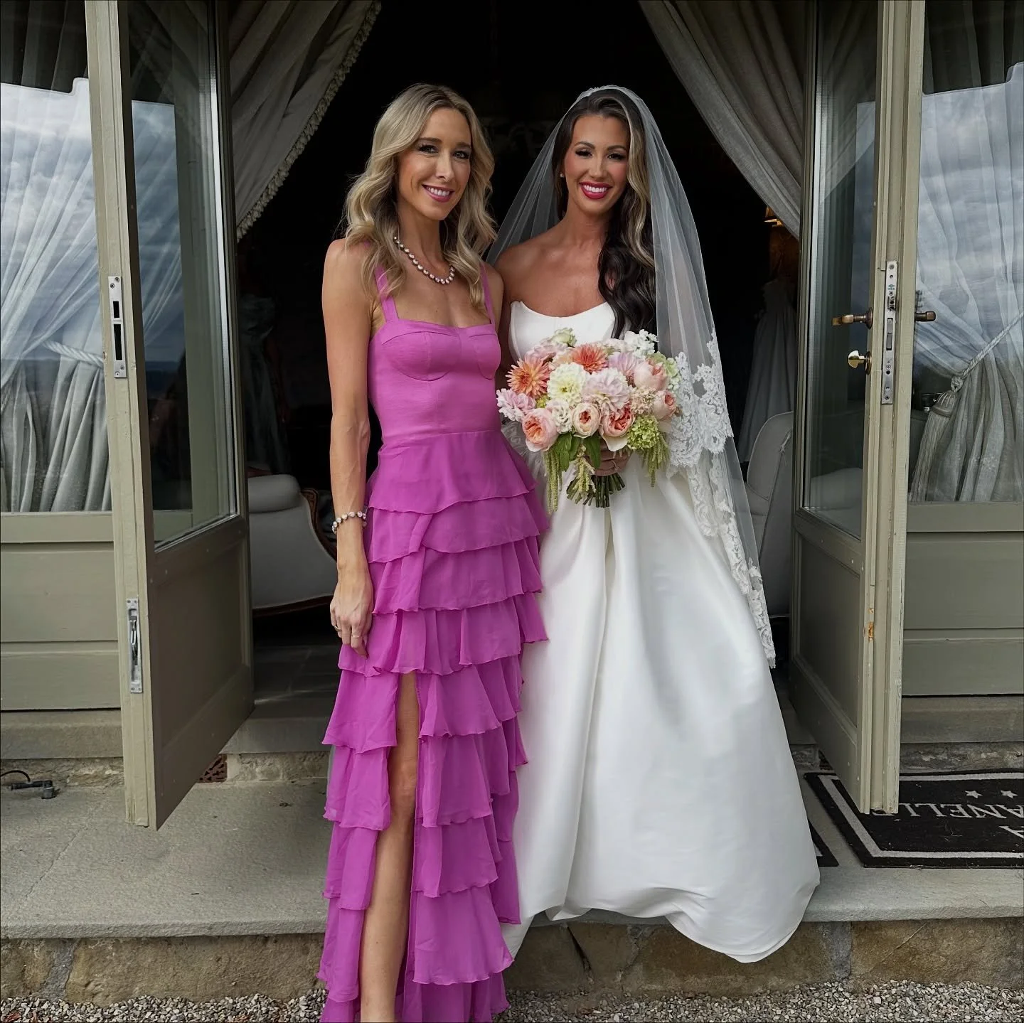 This will be an everlasting love with everlasting memories! Celebrating @koconnell90 and @refinedwithcaroline 💒 

Friday night festivities to a swoon worthy Saturday at @villalefontanelle - looking at the most beautiful bride walk down the aisle to 