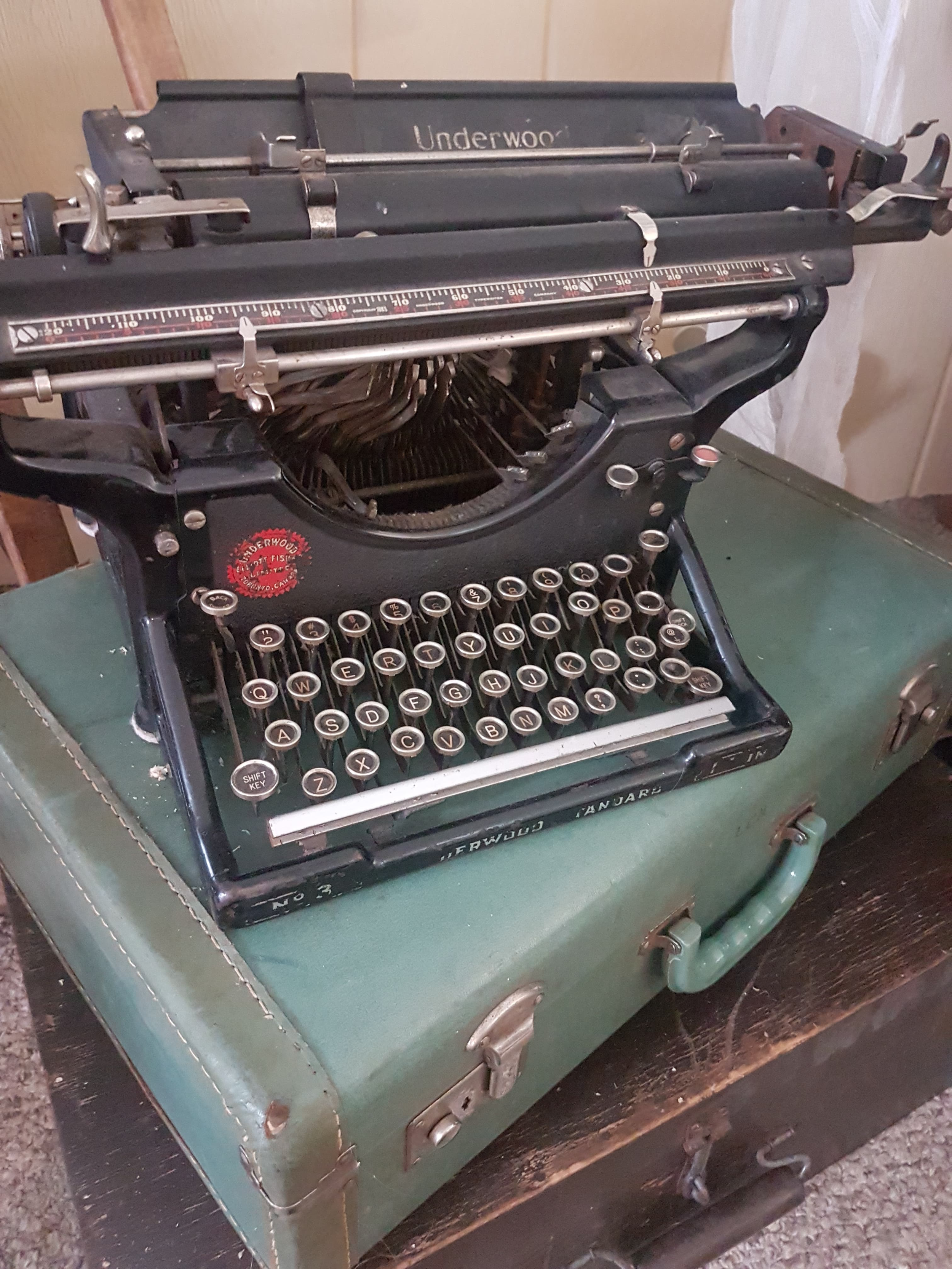 #62  Vintage Typewriter