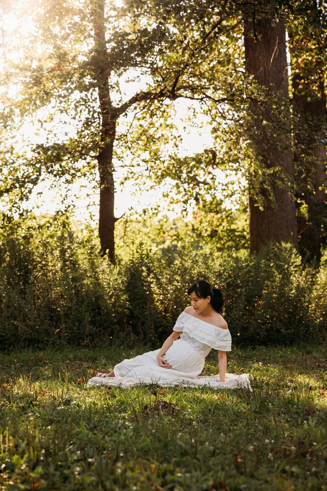 08.10.19 Lisa + Jesse Maternity Preview-5.jpg