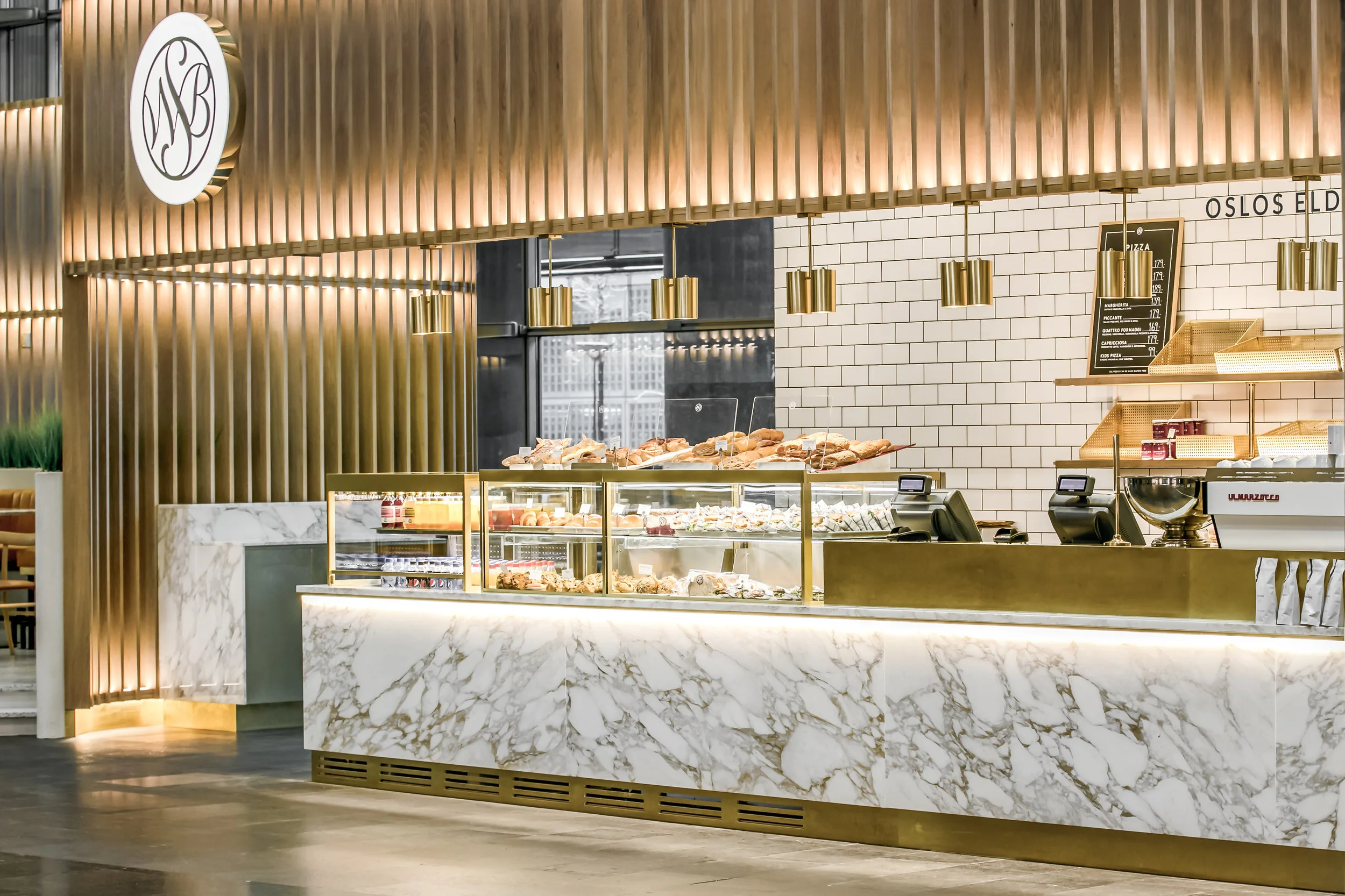 WB Samson at arrivals OSL