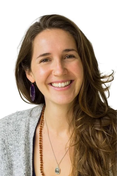 Aja Egglestone, Canadian Certified Counsellor offering online sessions