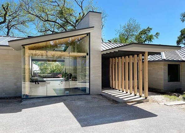 Great pics of our project we recently completed for @taprootstudiodesign and @axiombuilderstx We did the steel lift and drop glass frames with machined glass standoffs, structural knife plates inside and out, and some sweet custom T beams supported b