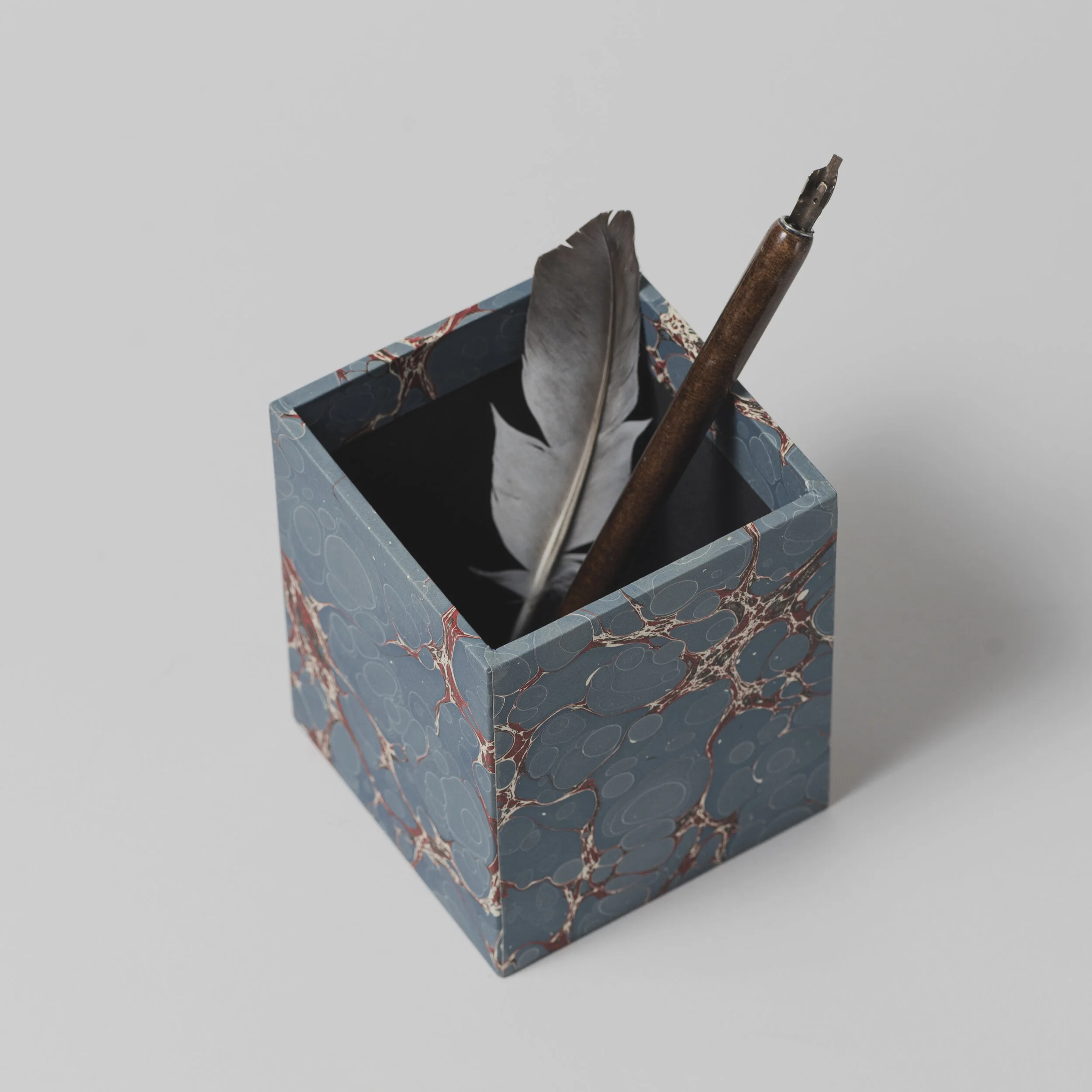 Pen Holder BOOKS & CENTAURS