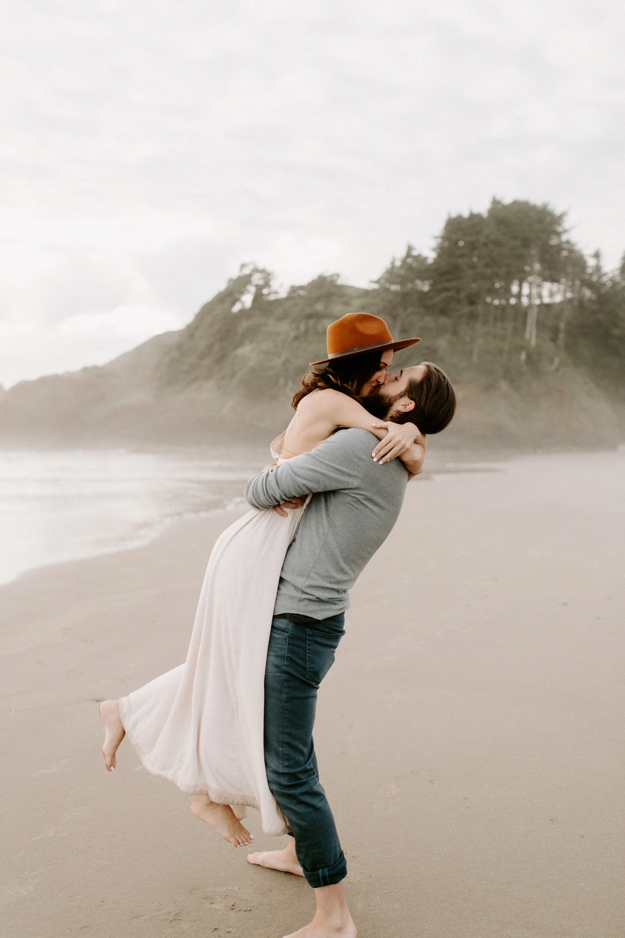 CannonBeachOregonEngagementDawnCharlesPhotographer-1.jpg
