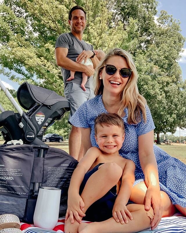 Kicked off summer and Father&rsquo;s Day weekend with our first trip to the park as a family of 4.  We packed all the things we could think of that we&rsquo;d need for two hours away from home 😆🤪
.
Linking our baby gear and my nursing friendly dres