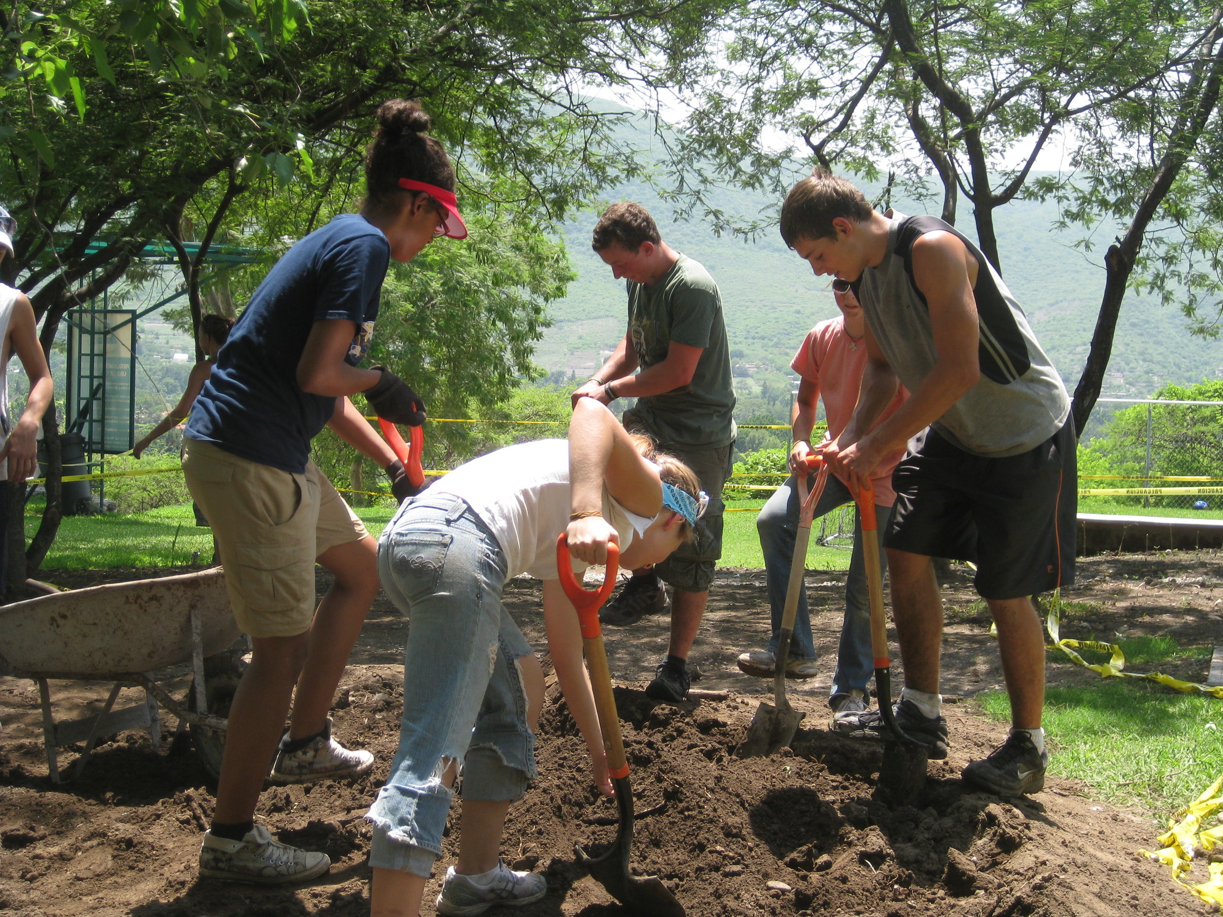 dirt by palapa.JPG