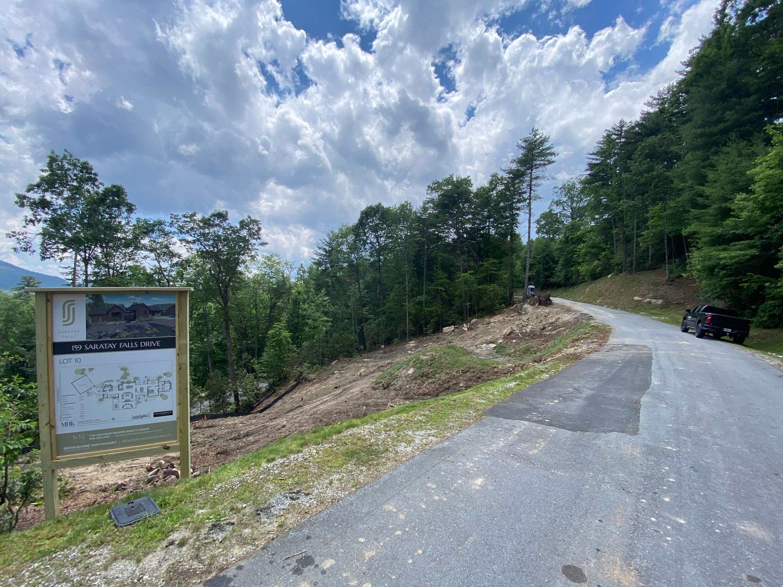 Saratay Falls Lot 10 - Breaking Ground Photo.jpeg