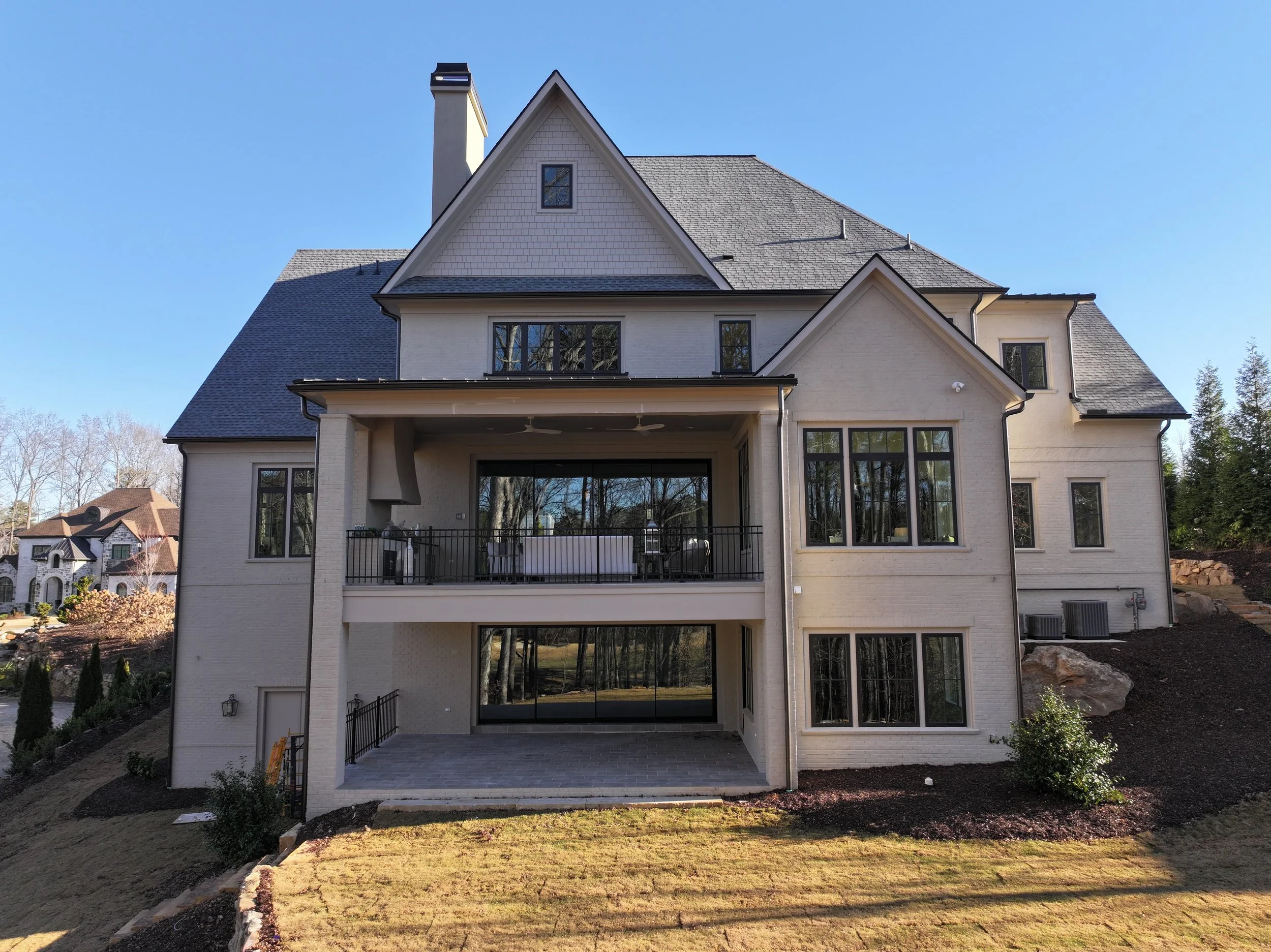 0. Manor 179_Exterior 13.jpg