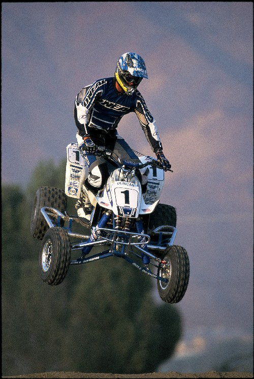 tavis cain2000 gnc amt national champion.jpg