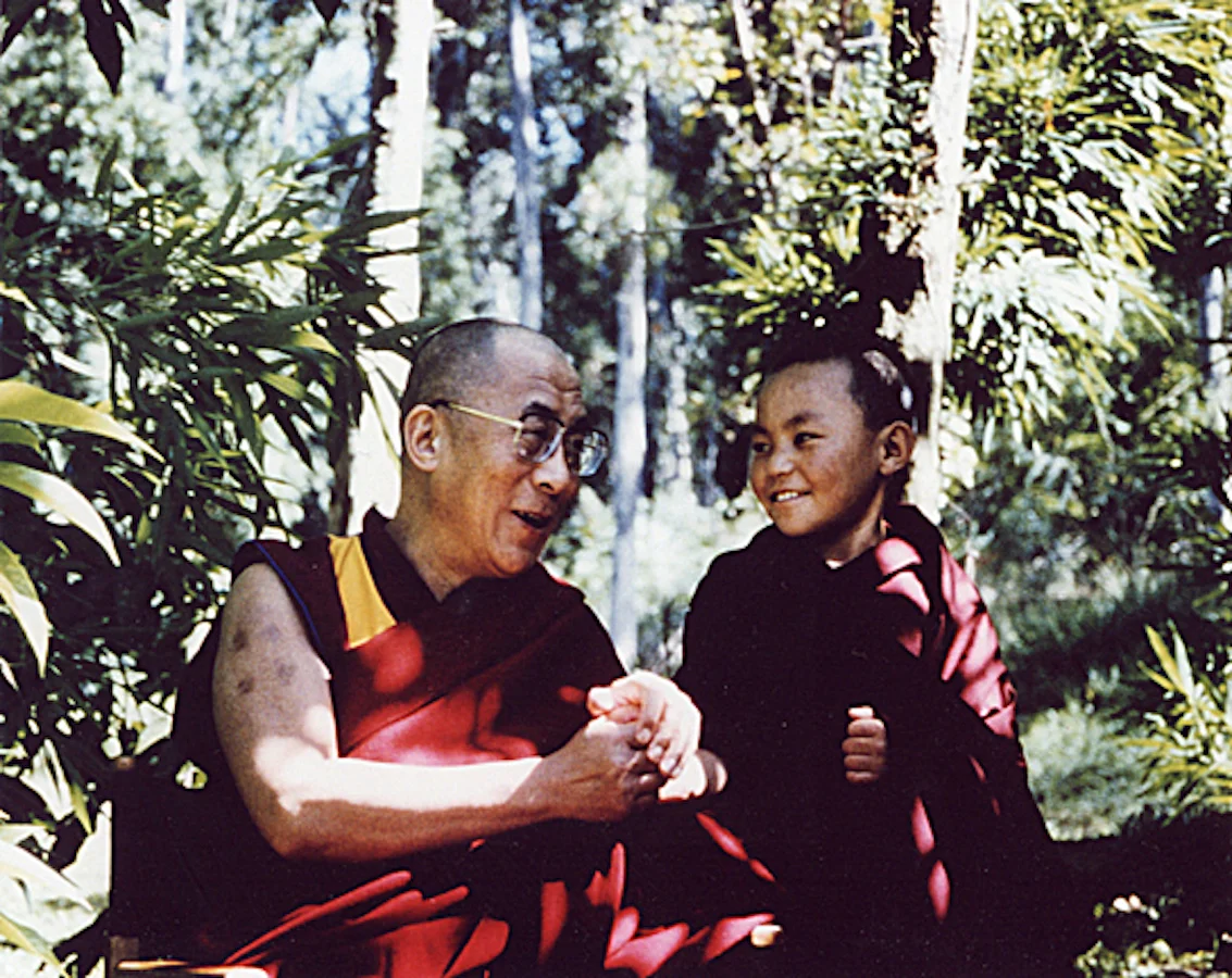 HH the Dalai Lama & Nechung Rinpoche, NDDL 1994, photo by Diego Hangartner