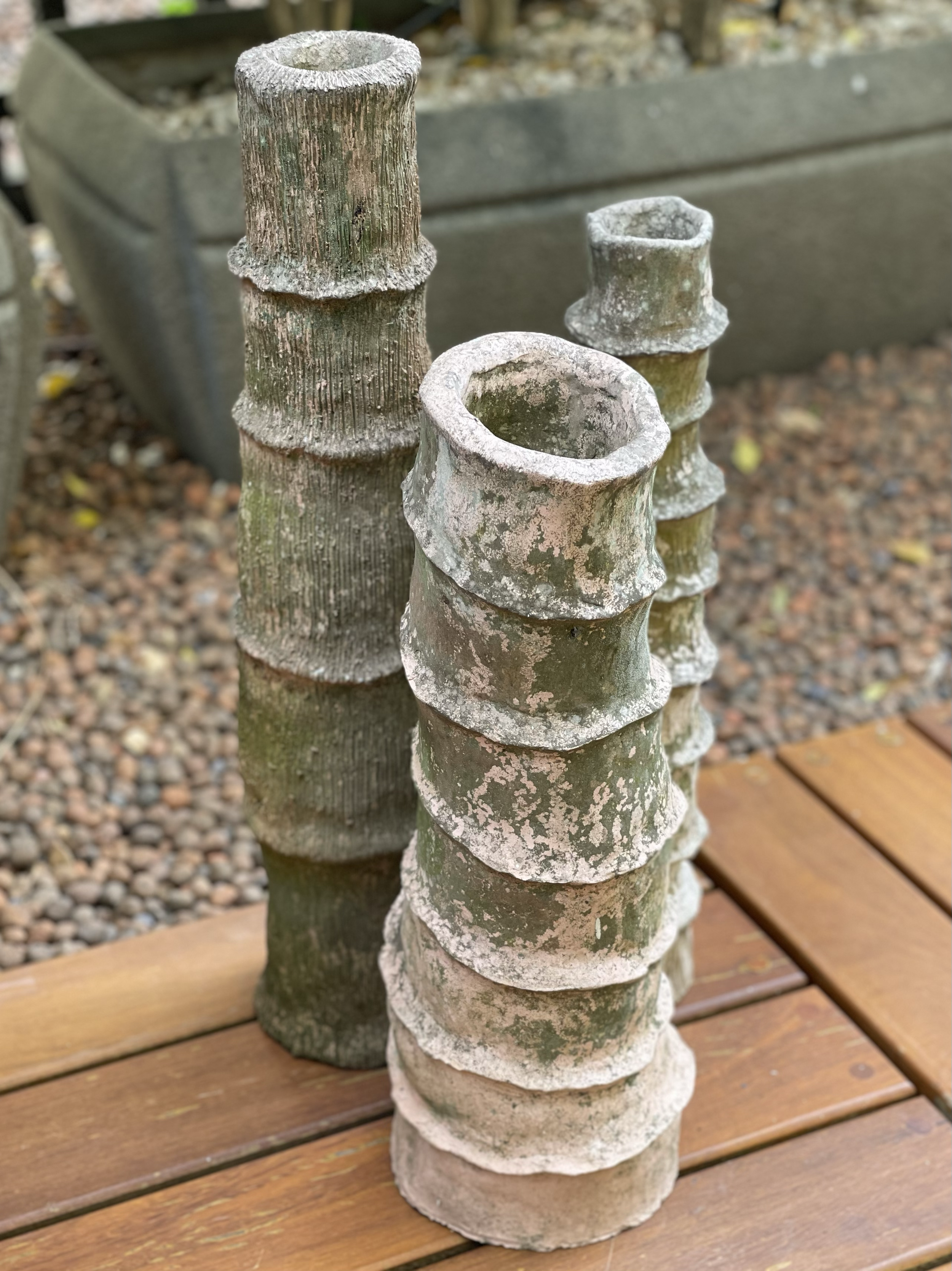 espiral, 2019, cerâmica queimada em baixa temperatura & espiral
bambus, díptico, 2019, cerâmica queimada em baixa temperatura