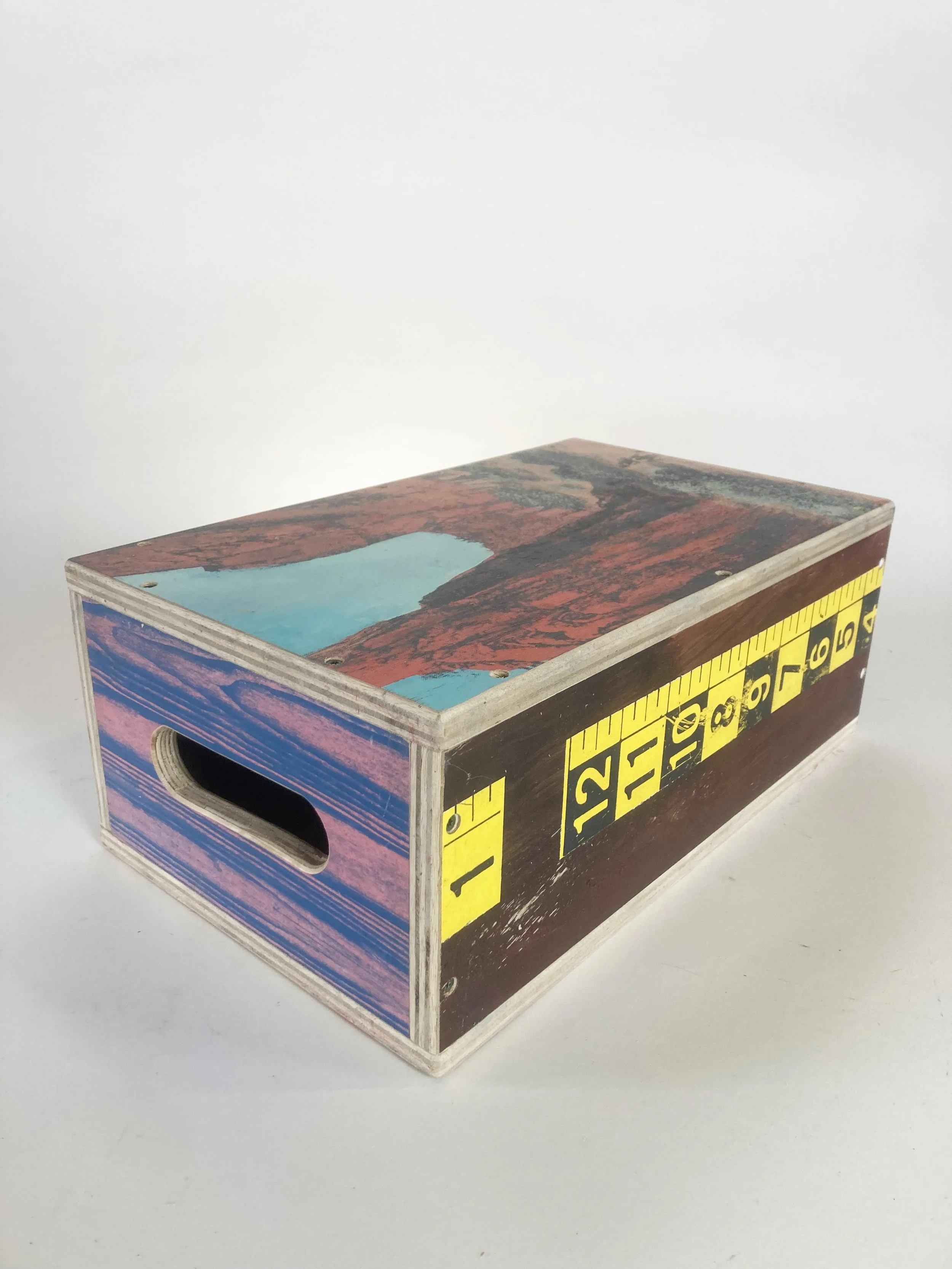 Box-2S.jpg