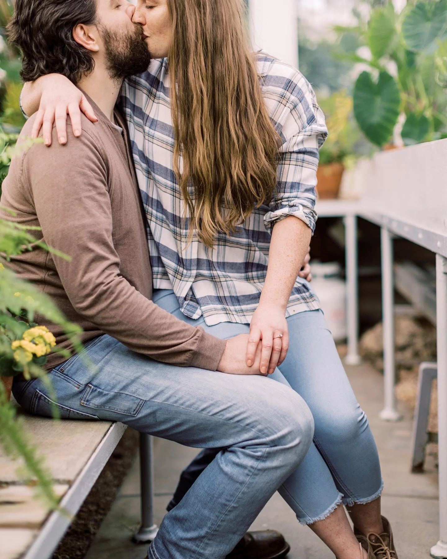 I think portrait photography is 20% technical skill and 80% loving people well. And then stepping back and letting you fall into rhythms of loving and being loved.

Chrissy + Thomas made this work so, so easy at the Frick last weekend. 😍