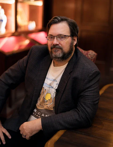 Brandon Sanderson