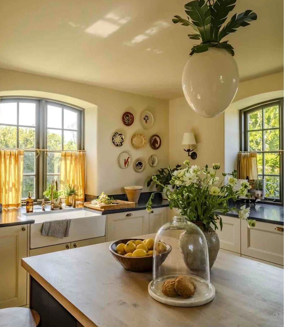 In the light of this week's @decorex_international we've been inspired by the panels joining the discussions this week. Here's a glimpse into the portfolios of just SOME of the fabulously talented designers joining @decorex_international this week. 
