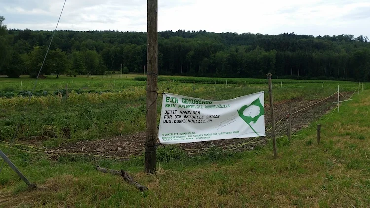 Abb. 1: Banner des Pflanzplatzes Dunkelhölzli.
