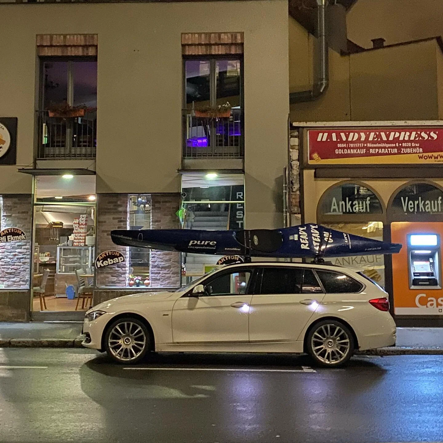 Looks strong and fast π
Graz at night, nice freestyle spot - Rodeo Worldchampionship in 2003 - right here π₯³
#lovemur #grazzurpaddelhauptstadt #whitewaterforever #pureathleten