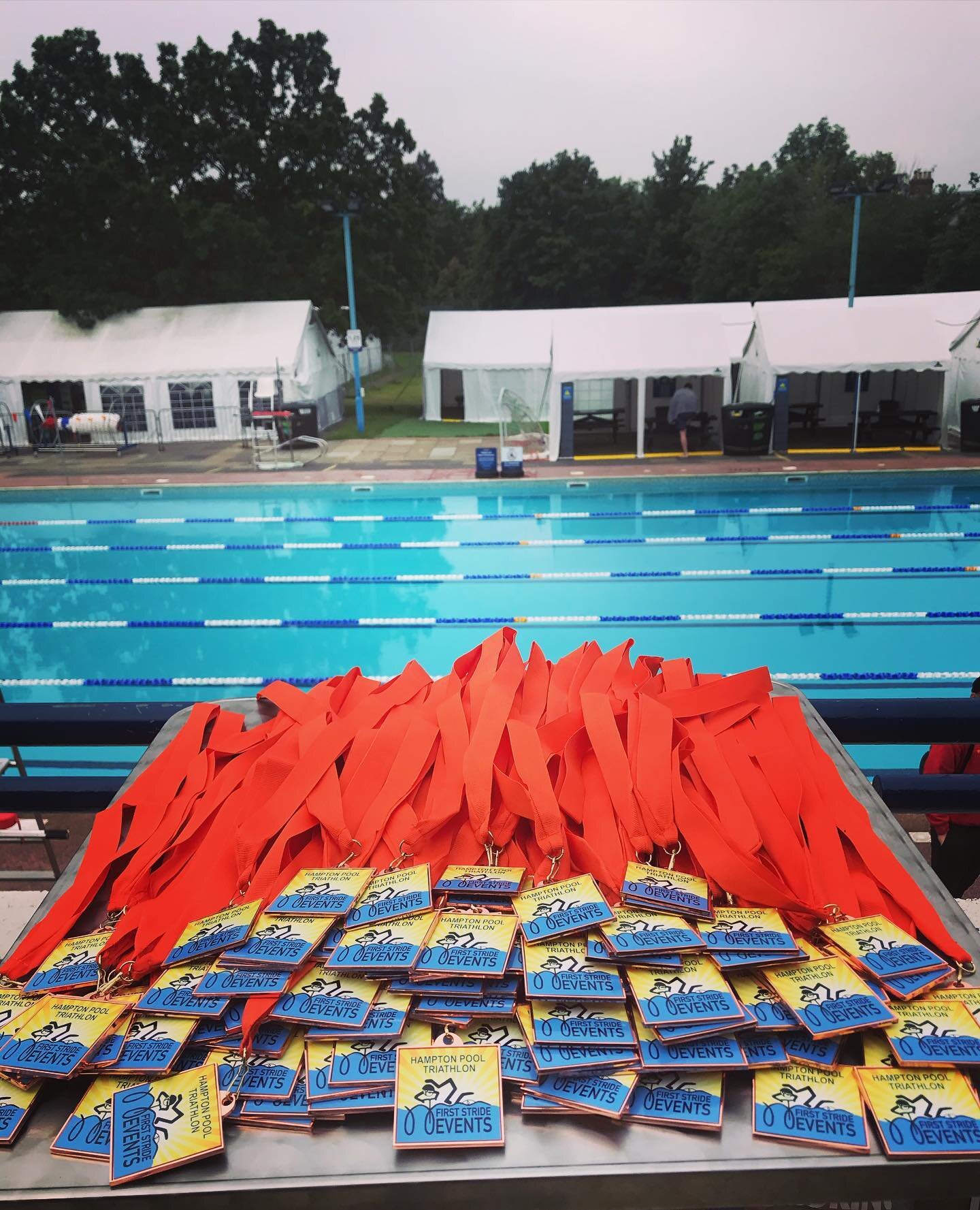 It was SO great to have you all racing at the beautiful @hamptonpool this morning 😊 

A huge congratulations to everyone who complete the race, you were all awesome! 

#triathlete #triathlon #event #planner #organiser #medalmonday #swimbikerun #fitn