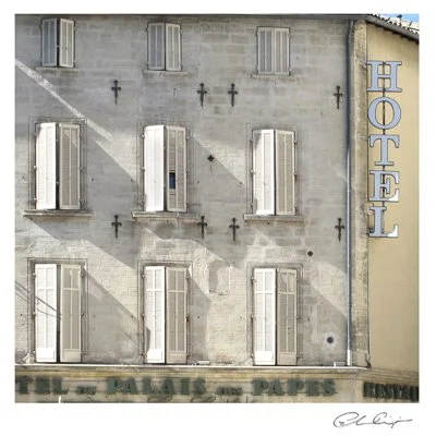 009 - Hotel, Avignon.JPG