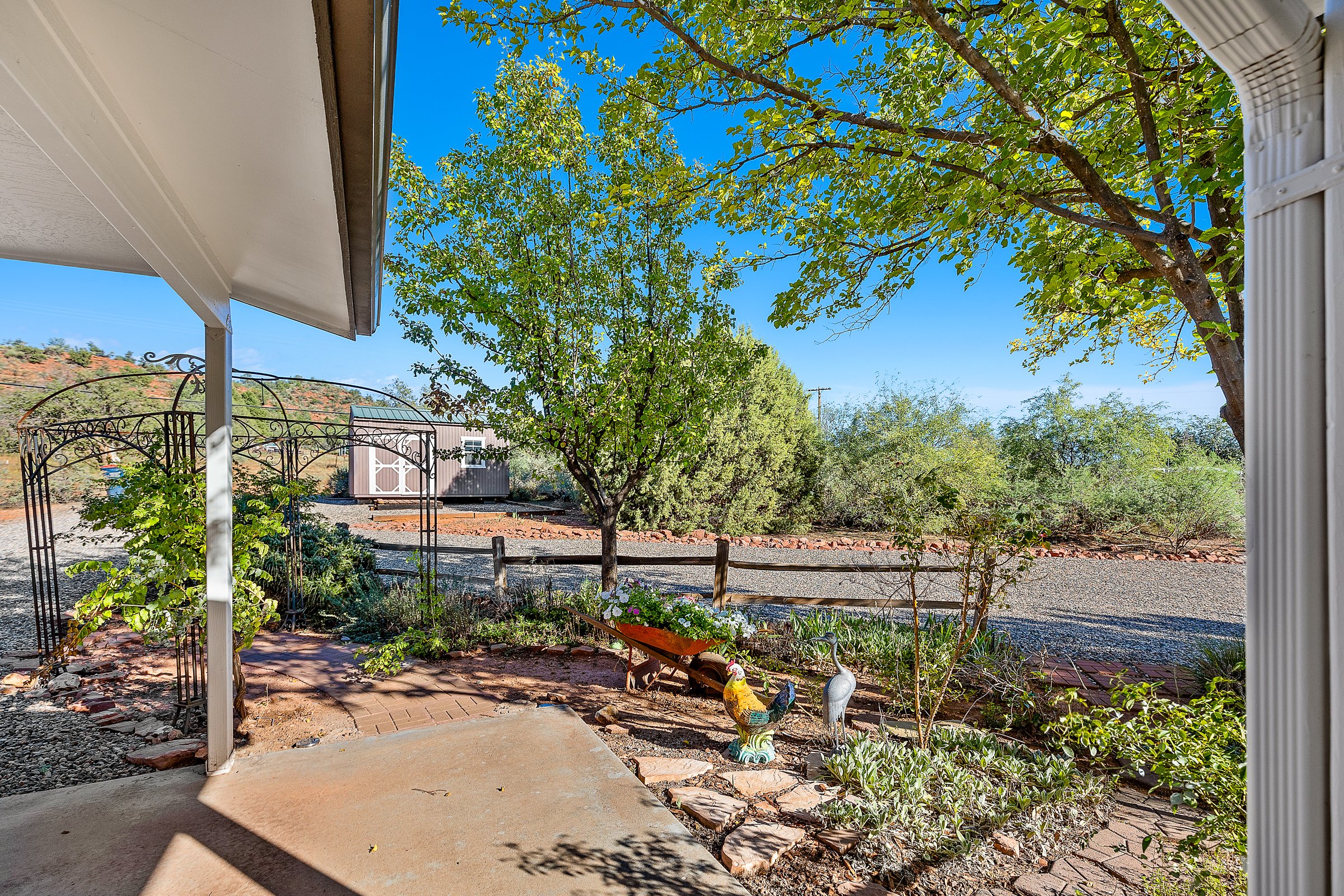 315 Mockingbird Lane Sedona-23.jpg