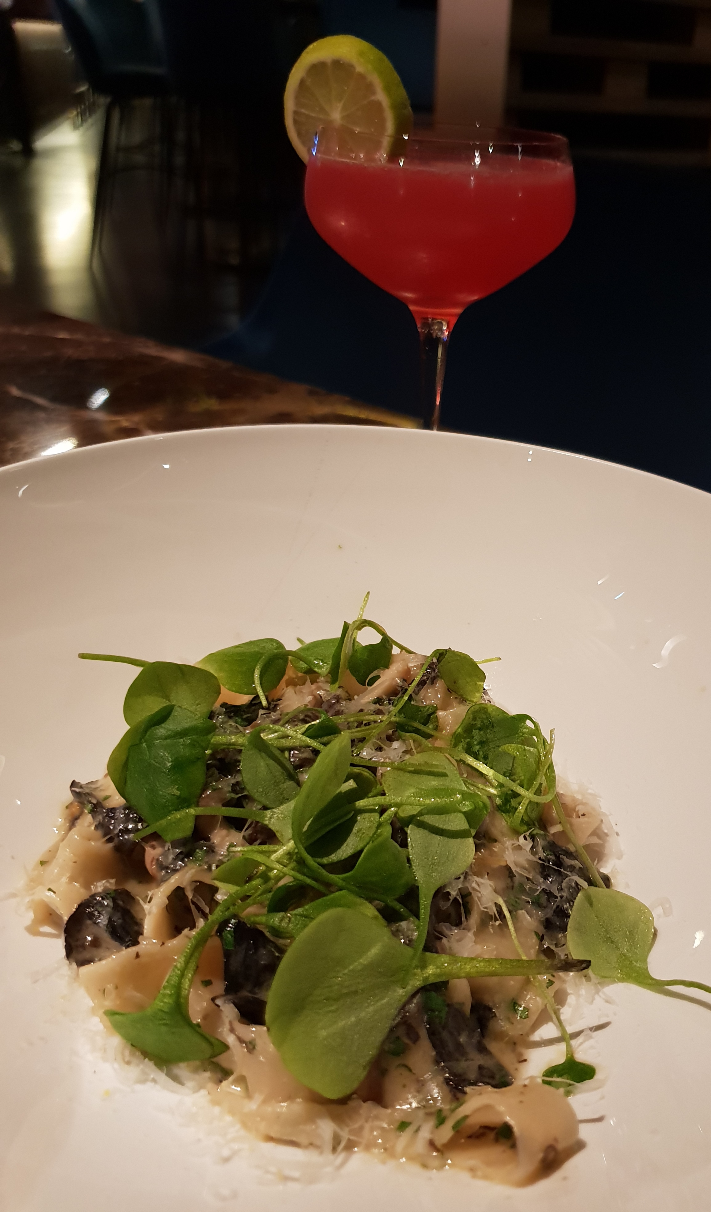 Hand-made pasta with butter sauce, mushrooms with a touch of truffle