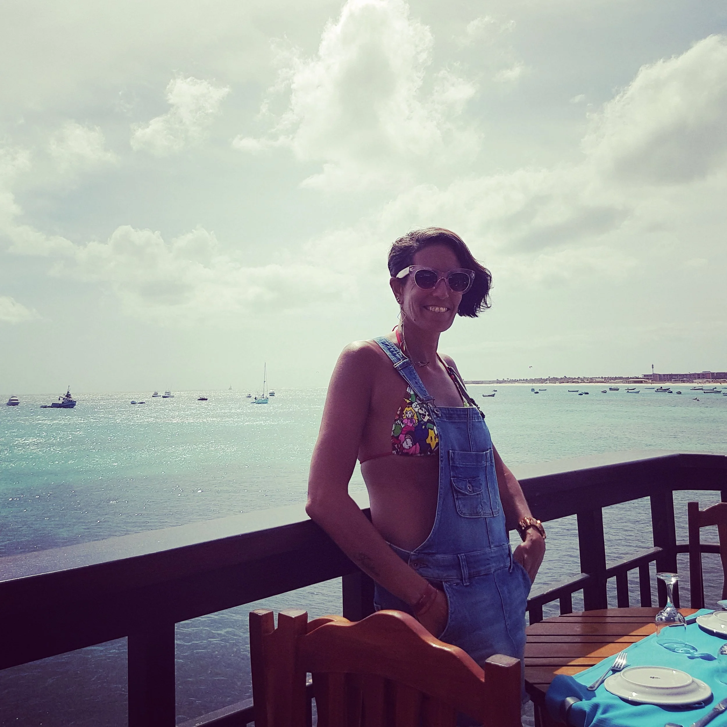 Lunch & dinner with a VIEW!