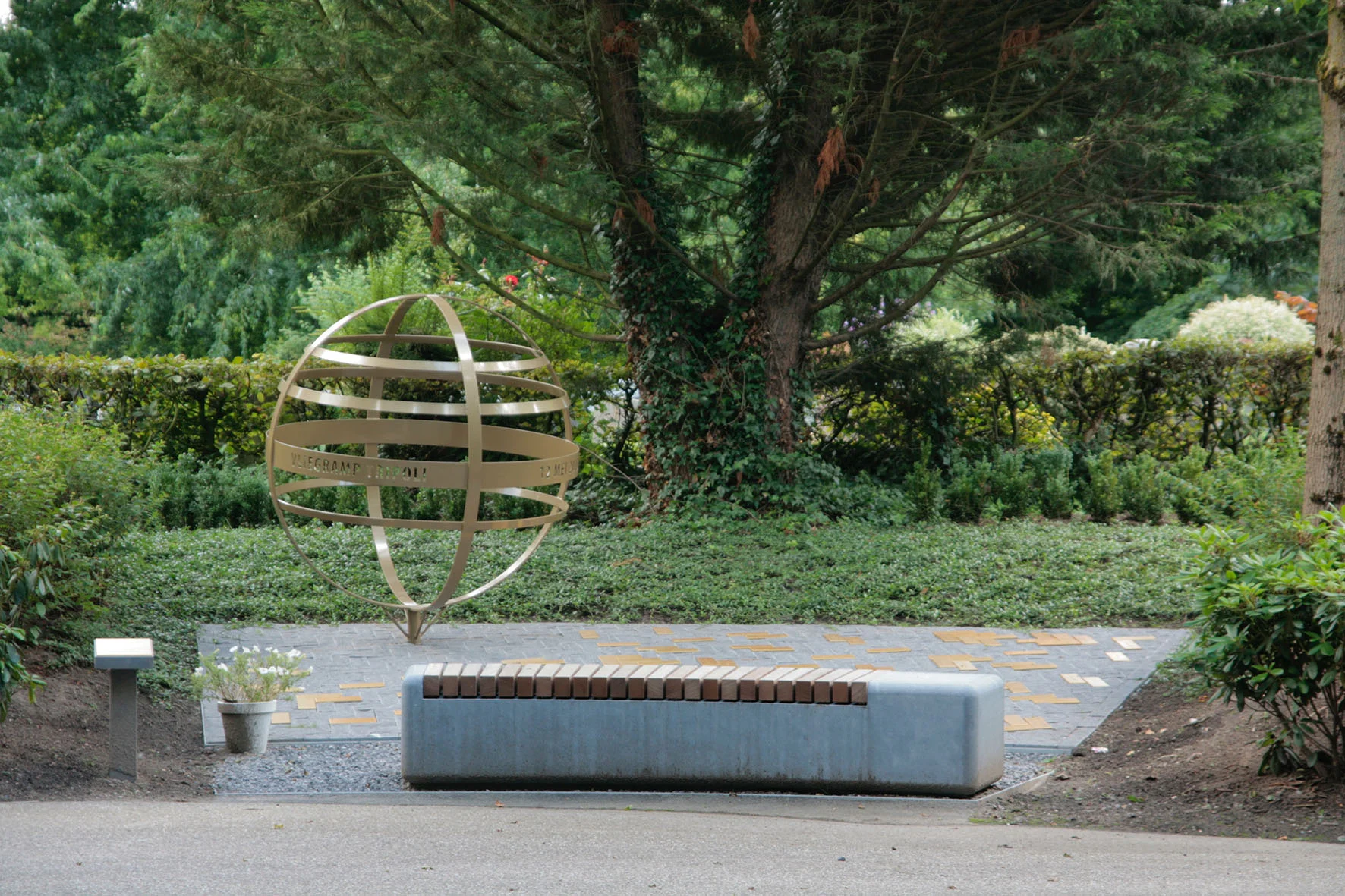 Het monument dat ik ontwierp voor Stichting Vliegramp Tripoli.