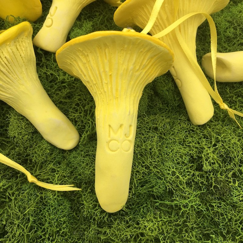 ceramic mushroom ornaments