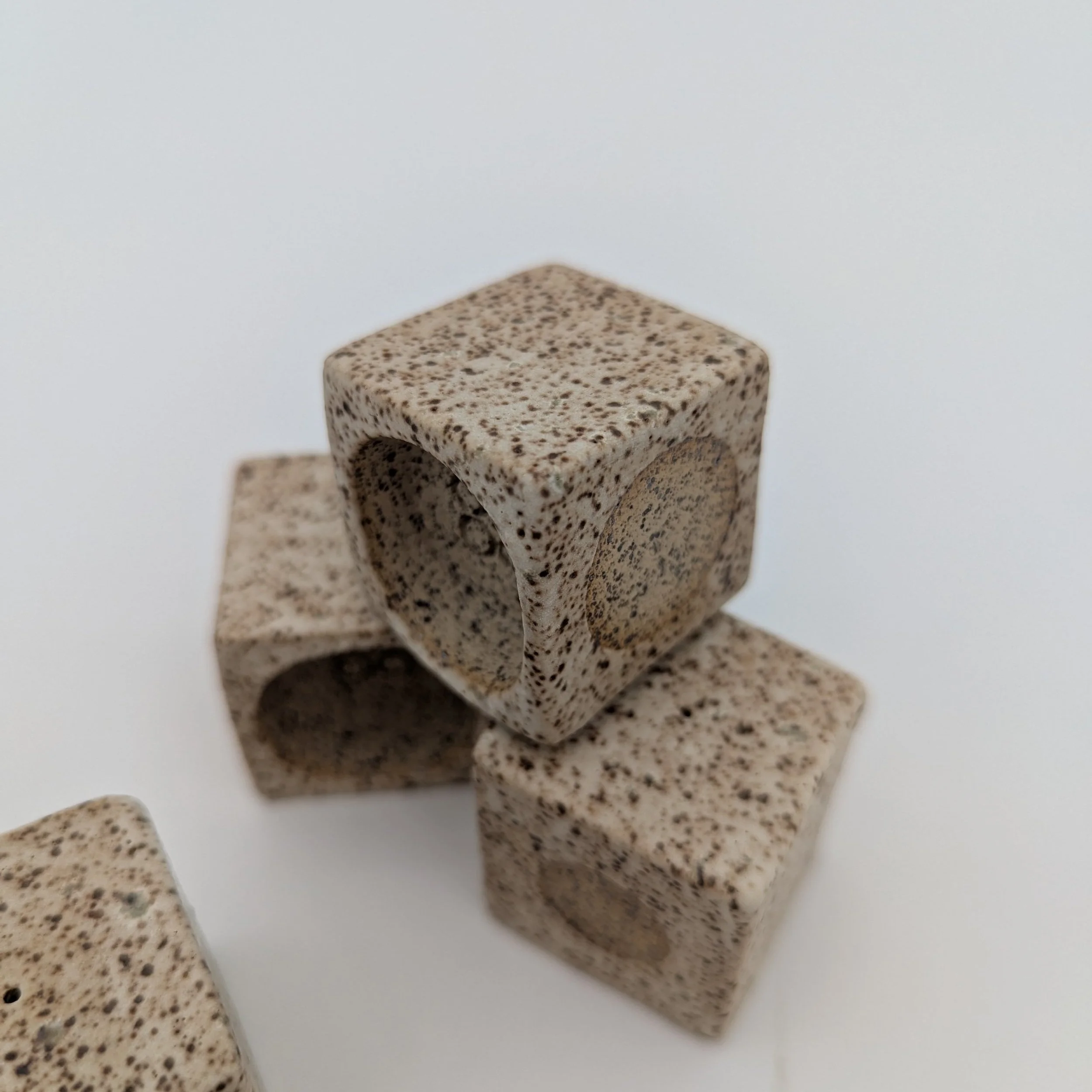 mejelco incense cube speckled white