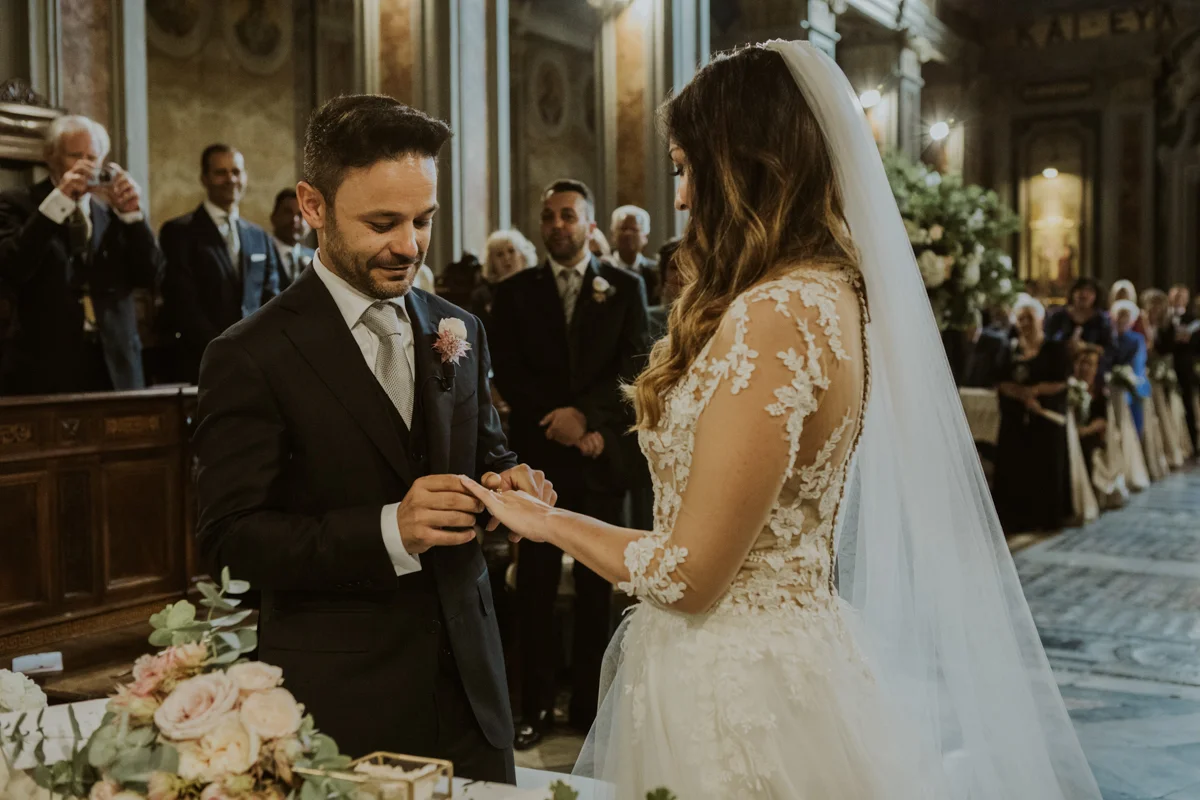 giulia&simone_wedding_rome_villafiorano_vanessailliph-23.jpg