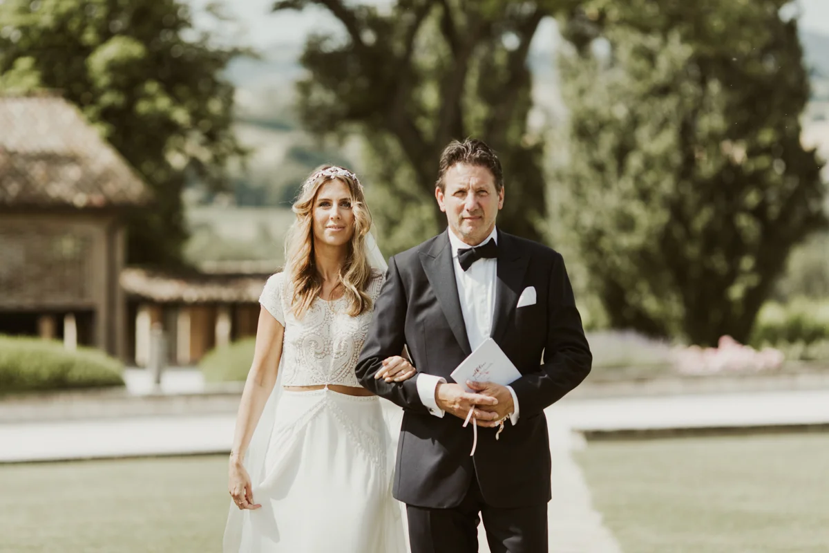pascalle&frank_wedding_urbino_tenutasantigiacomoefilippo_vanessailliph-6.jpg