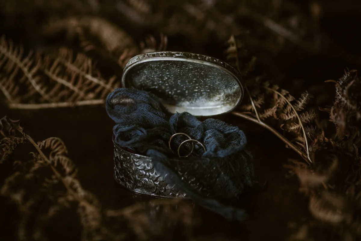 wedding_inspiration_photography_wood_vanessailliph-65.jpg
