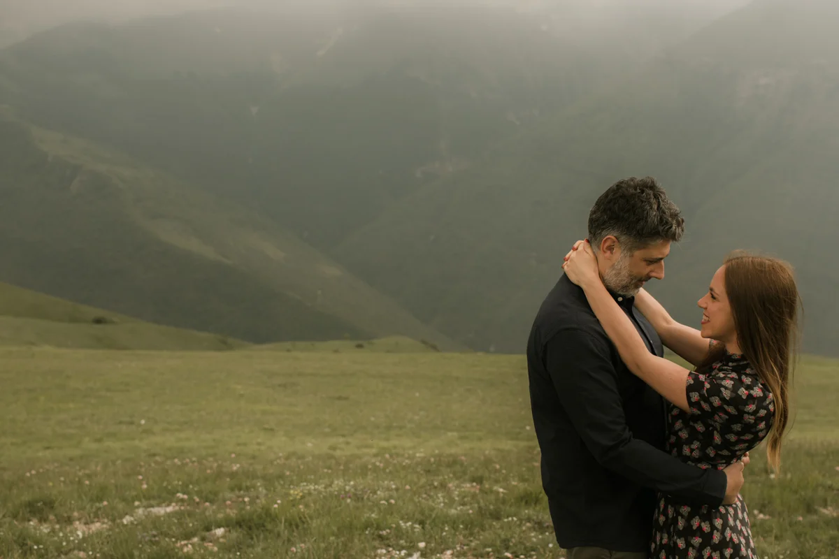 wedding_engagement_photography_mountains_sibillini_vanessailliph-10.jpg