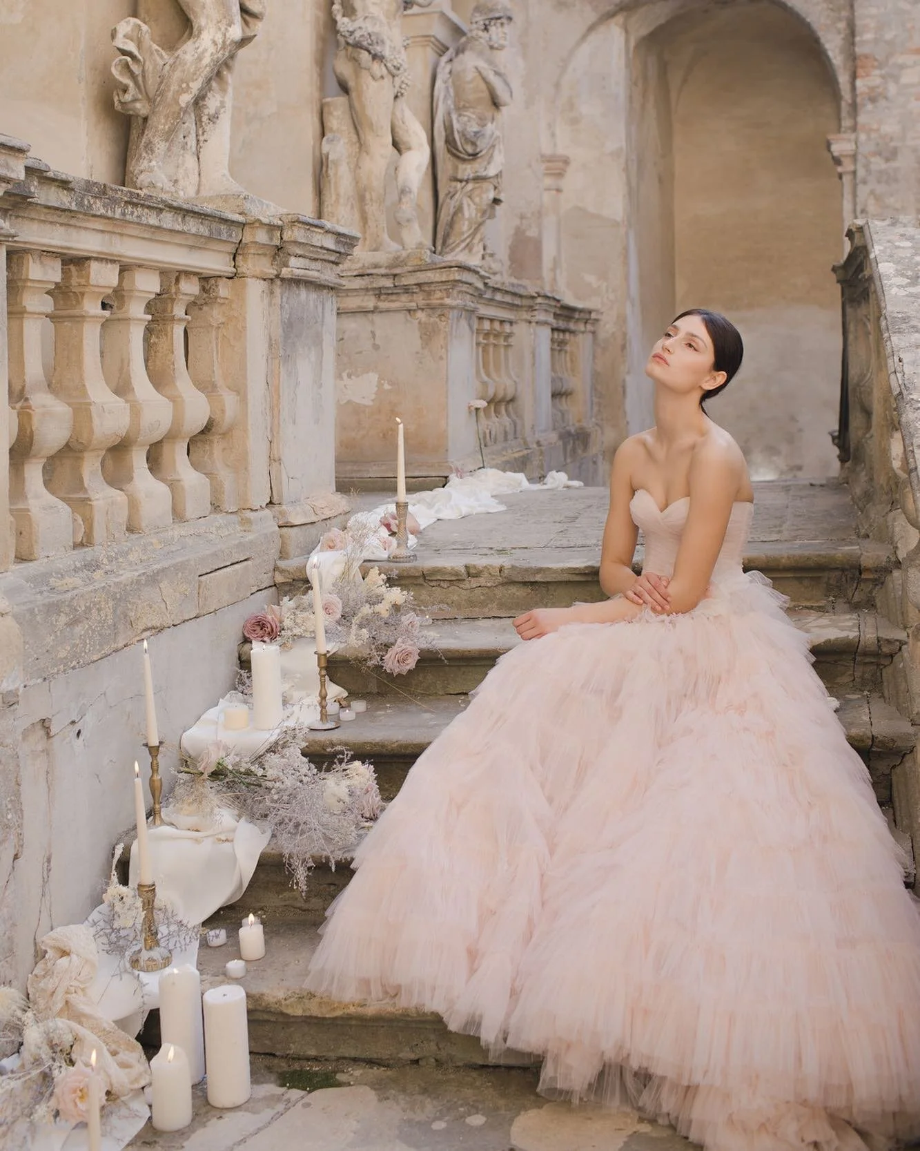 Dreaming fairytale normality...
.
.
.
@claudia_cameranesi 
@iris.noble 
@alessandrarossimakeup 
@mariabarbatelli