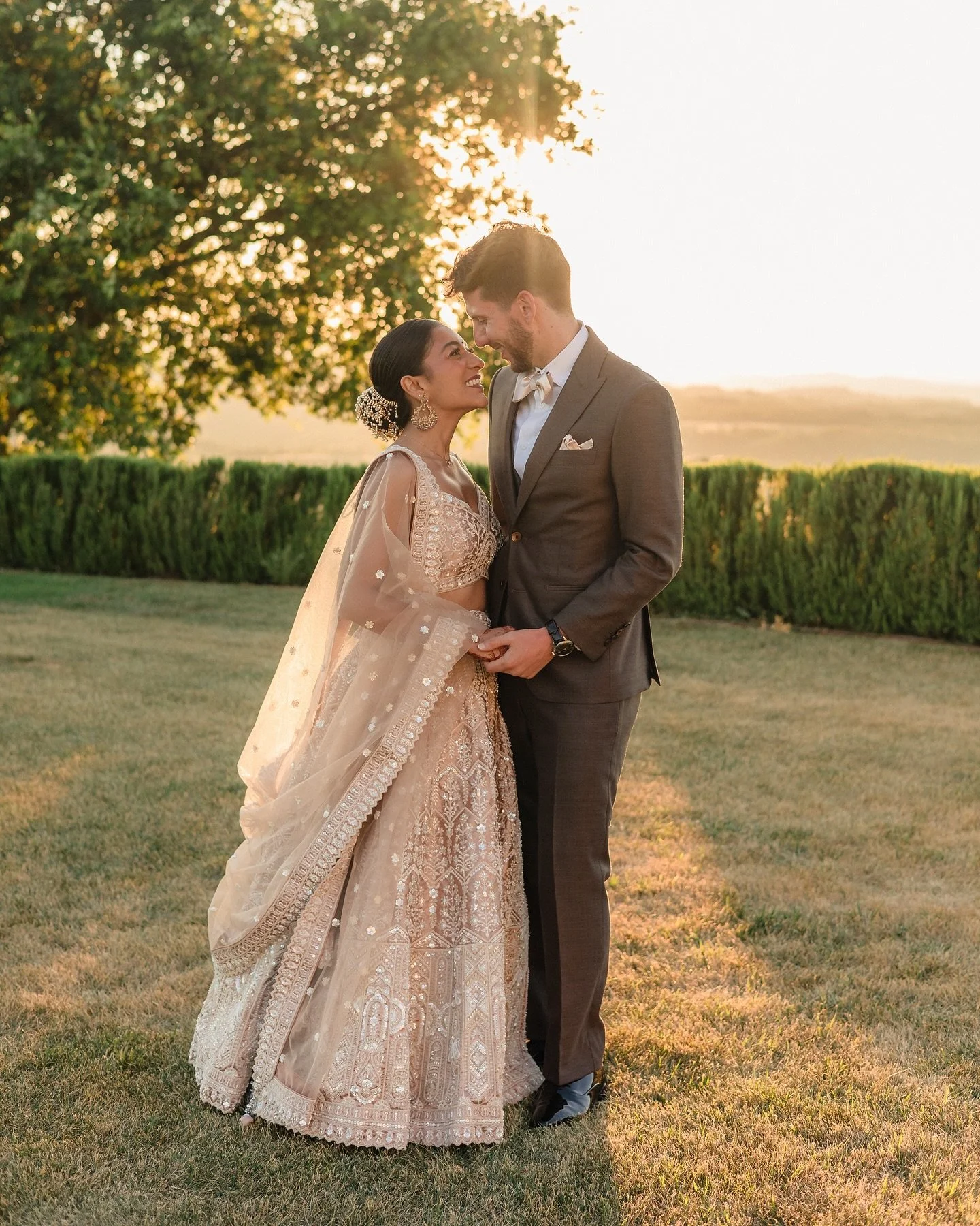 It was totally insane&hellip;thx guys you&rsquo;re stunning! 
B + A 🤍✨
.
.
.
@italianstyleweddings 
@borghidelleremo 
@linar_eventi 
@lucrezia_paradiso_mua 
@monfleur.it 
@sweetiepie.love
@shastripuneetsharma 
@dhol_player_italy 
second shooter and 