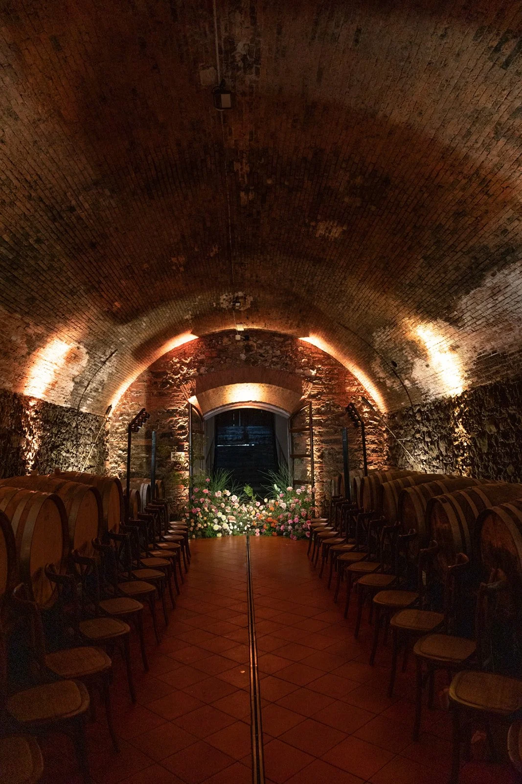 borgoanticocasalbosco_vanessailli_cellar_ceremony.jpg