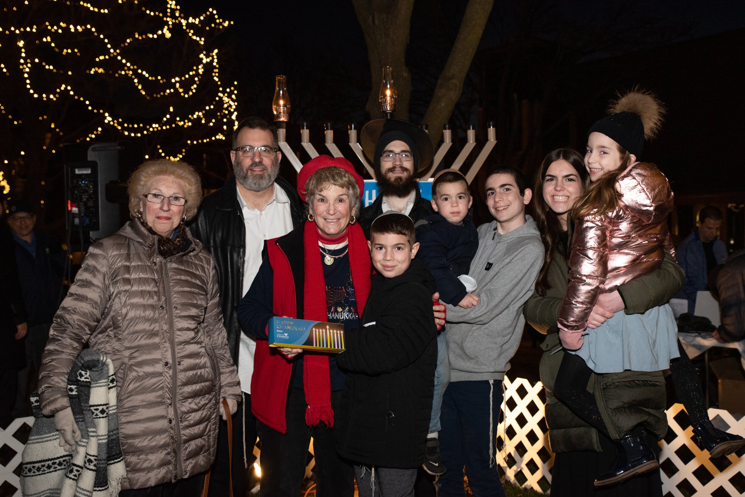 menorah2019-53.jpg