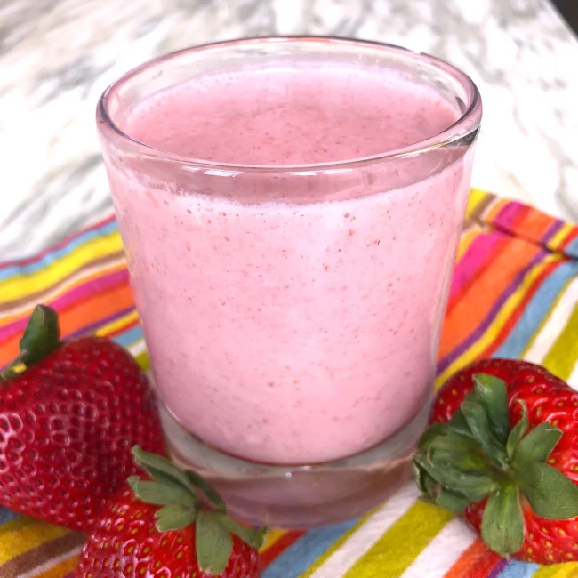 strawberrysmoothie3.jpg