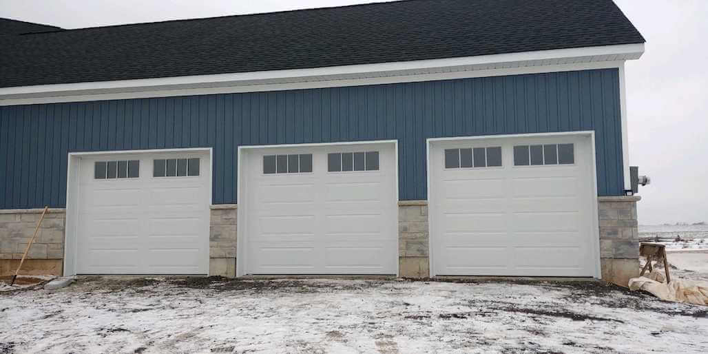 Richards-Wilcox — Grandview in White