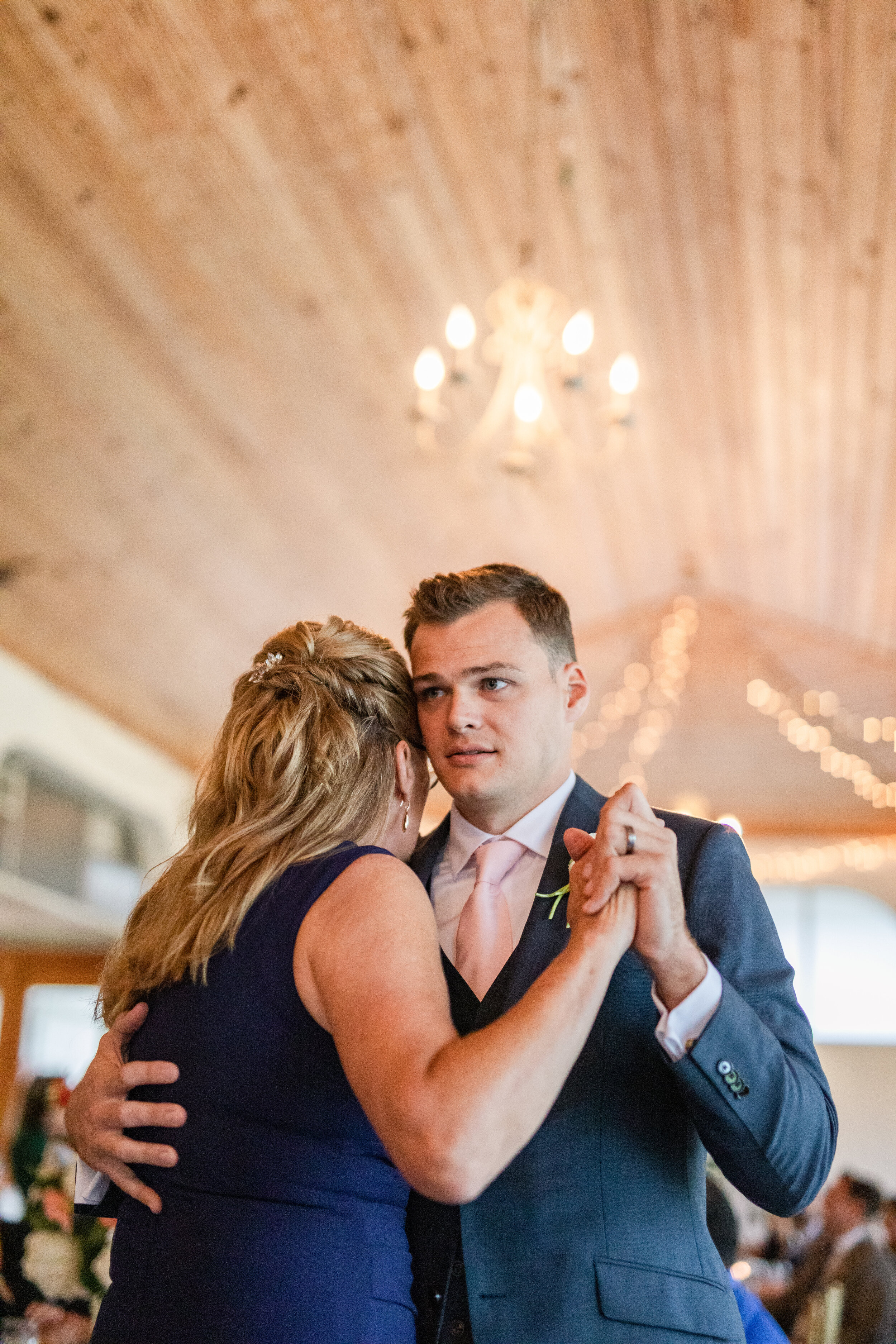 Jesse+Saara-Optimized-194.jpg