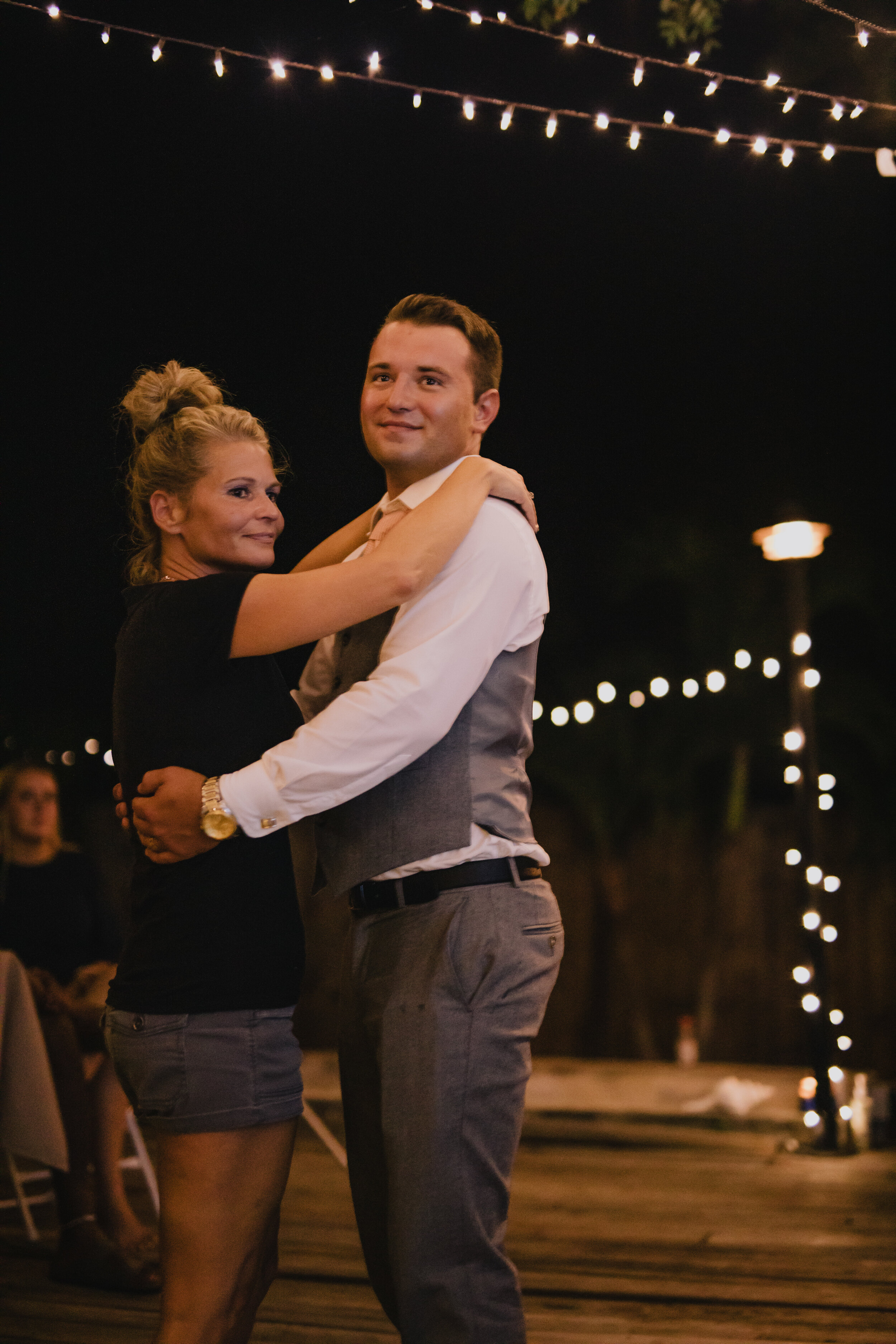 Dylan+Emily-00300.jpg