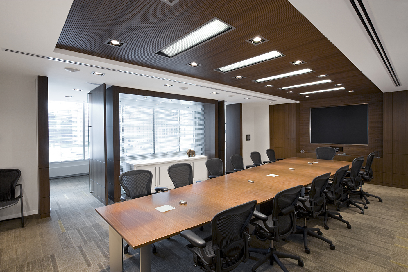 big_boardroom.jpg