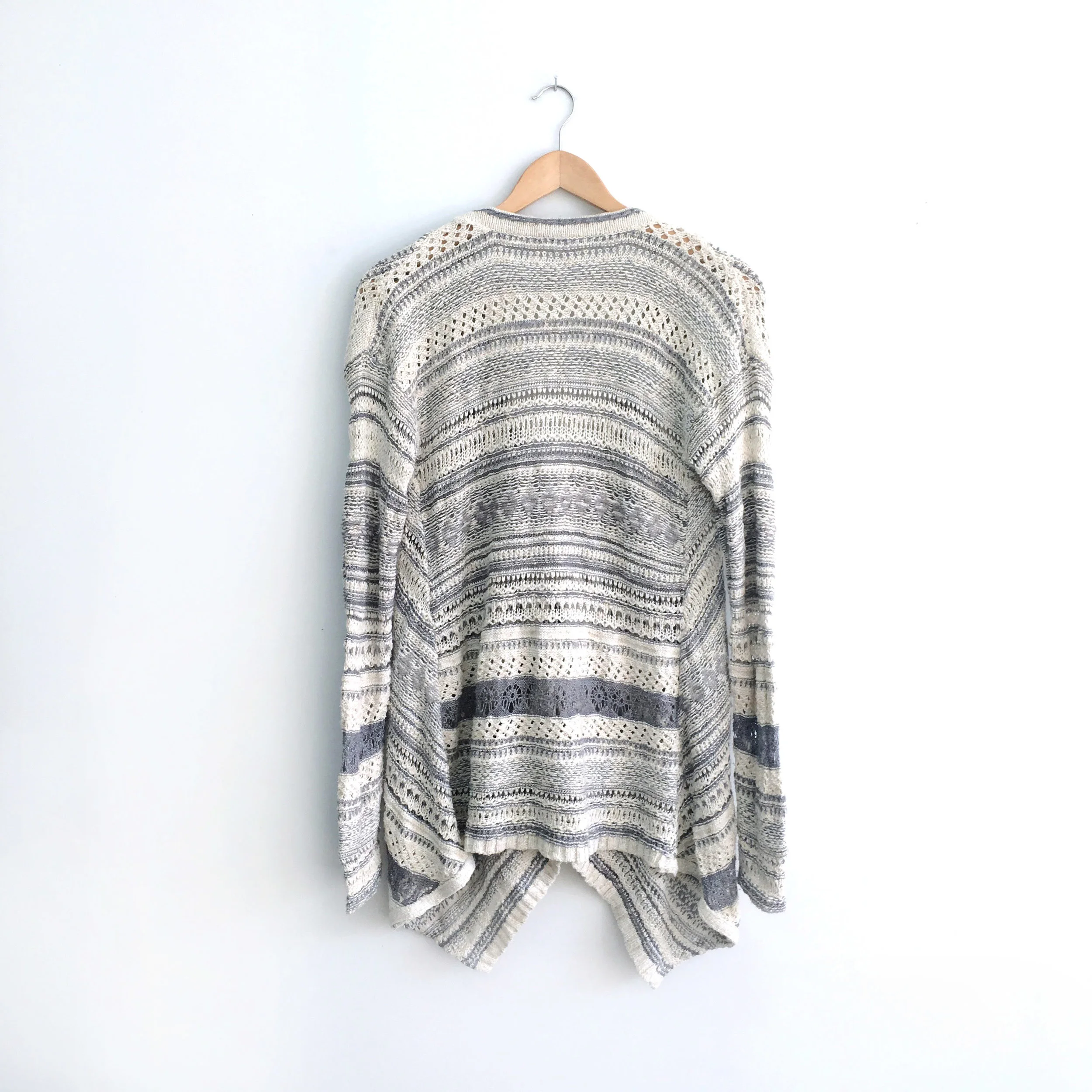 free ppl shark bite cardi 2.jpg