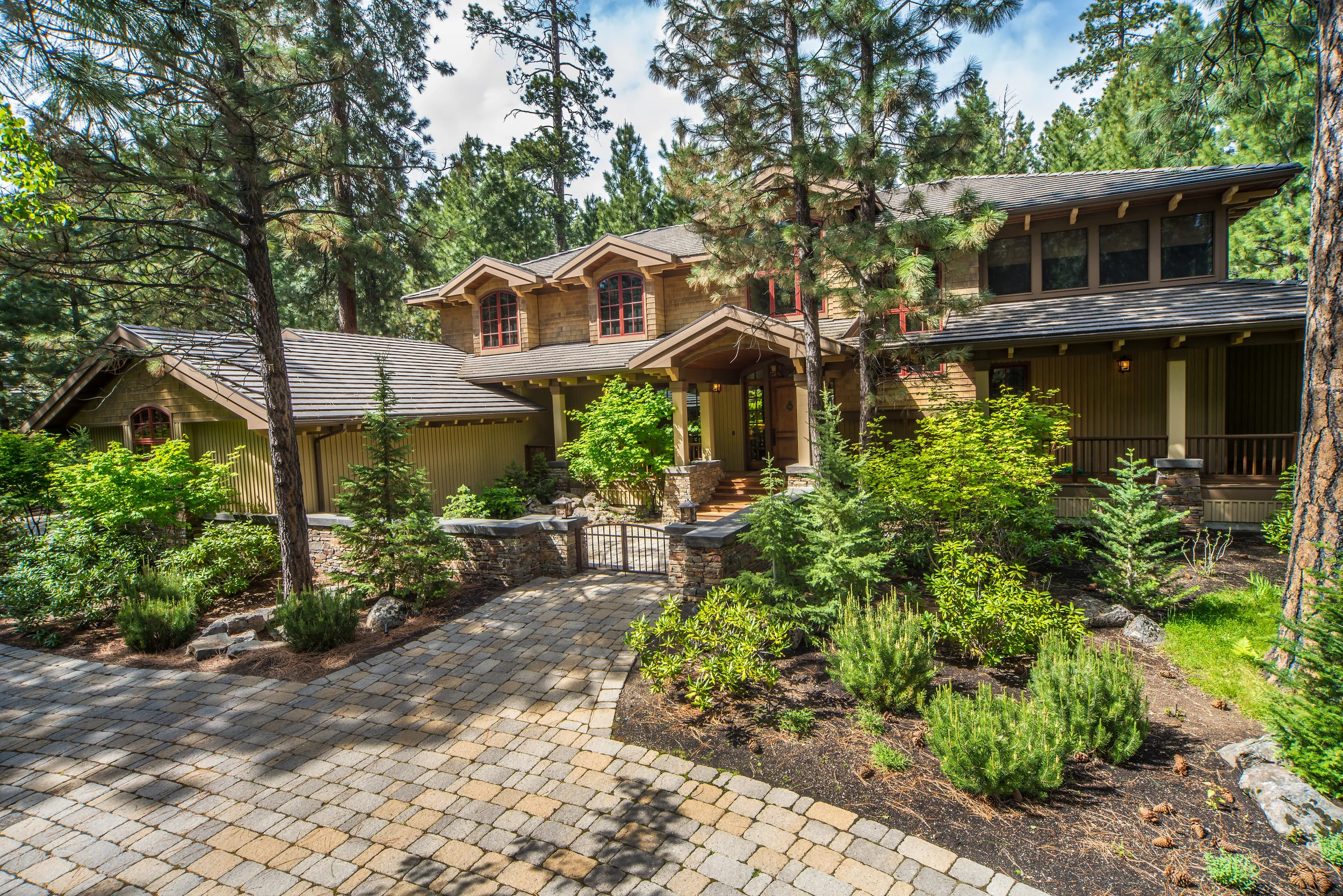 Black Butte Ranch - Foin Follette