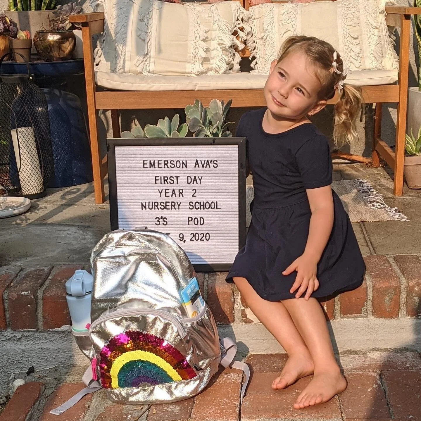 I am THAT mom. 📸🎒📚✨ Not sure who is more excited though...her or me. 🎉👏🏼💛 #emersonava #backtopodschool #hooray