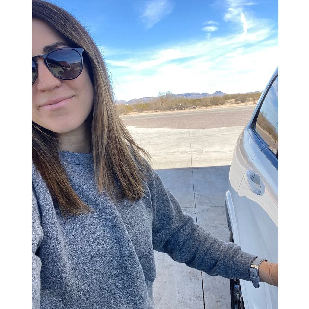 Fresh air, open roads, dessert views...✨🛣 It feels SO good to be moving, going anywhere really outside of our usual radius. Seeing new parts of the world (I&rsquo;ve never been) feels like the most satiating and beautiful feeling for my eyes and sou