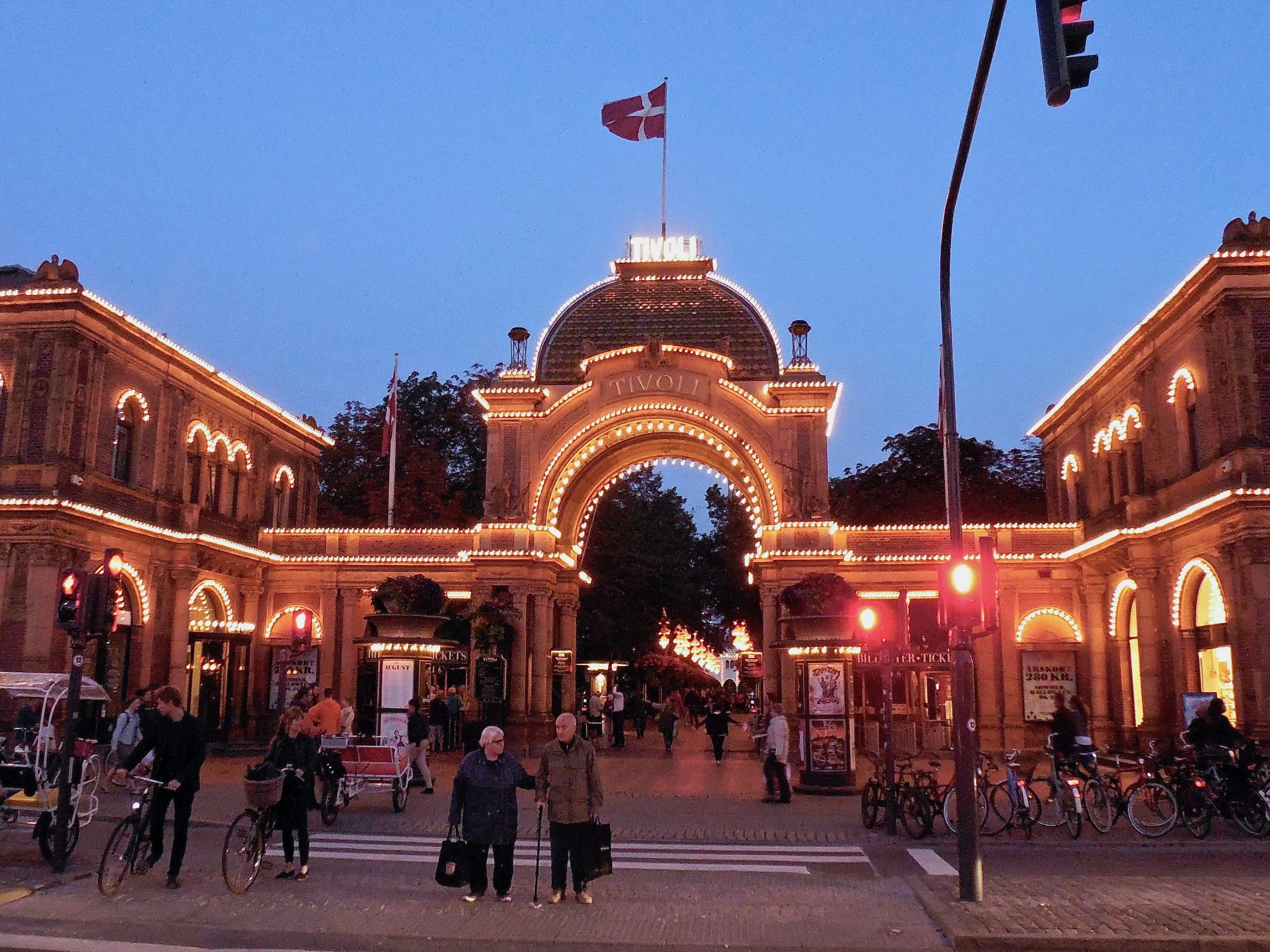 Entrance to Tivoli at night