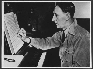 Martinů at work.